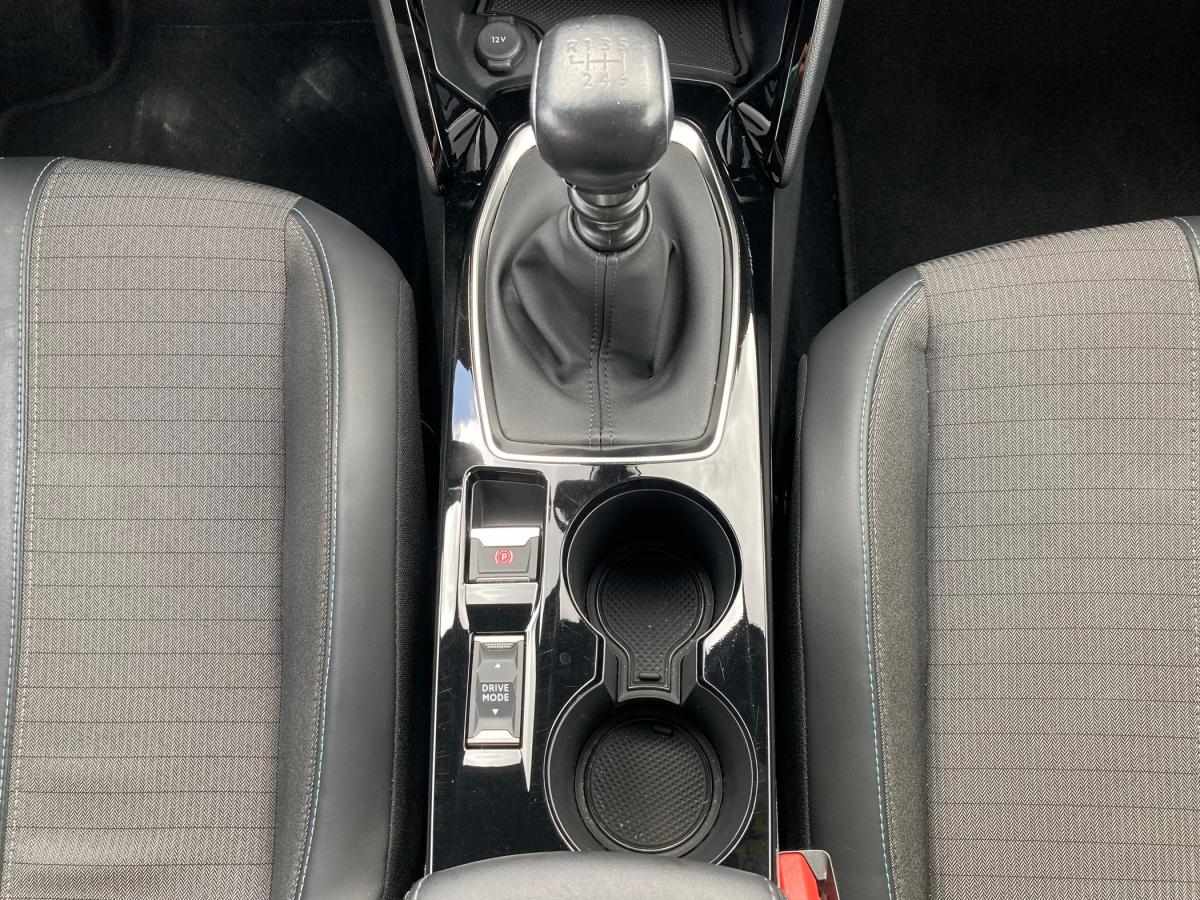 peugeot-2008-2023-gasolina-1199cc