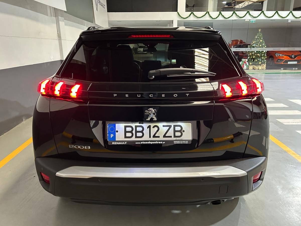 peugeot-2008-2023-gasolina-1199cc