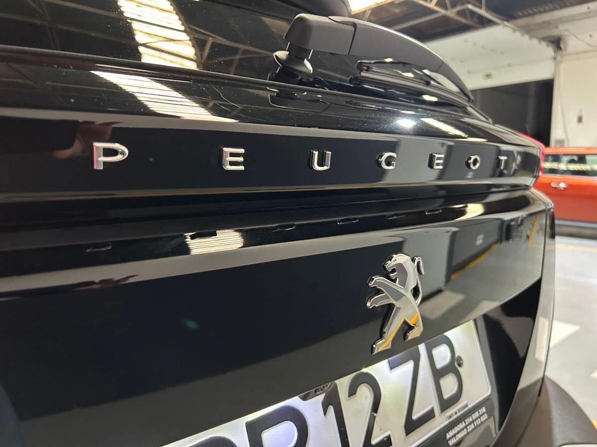 peugeot-2008-2023-gasolina-1199cc