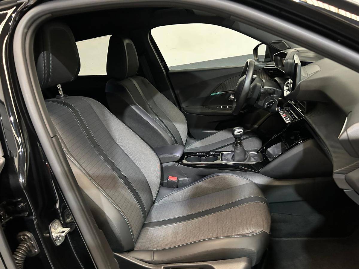 peugeot-2008-2023-gasolina-1199cc