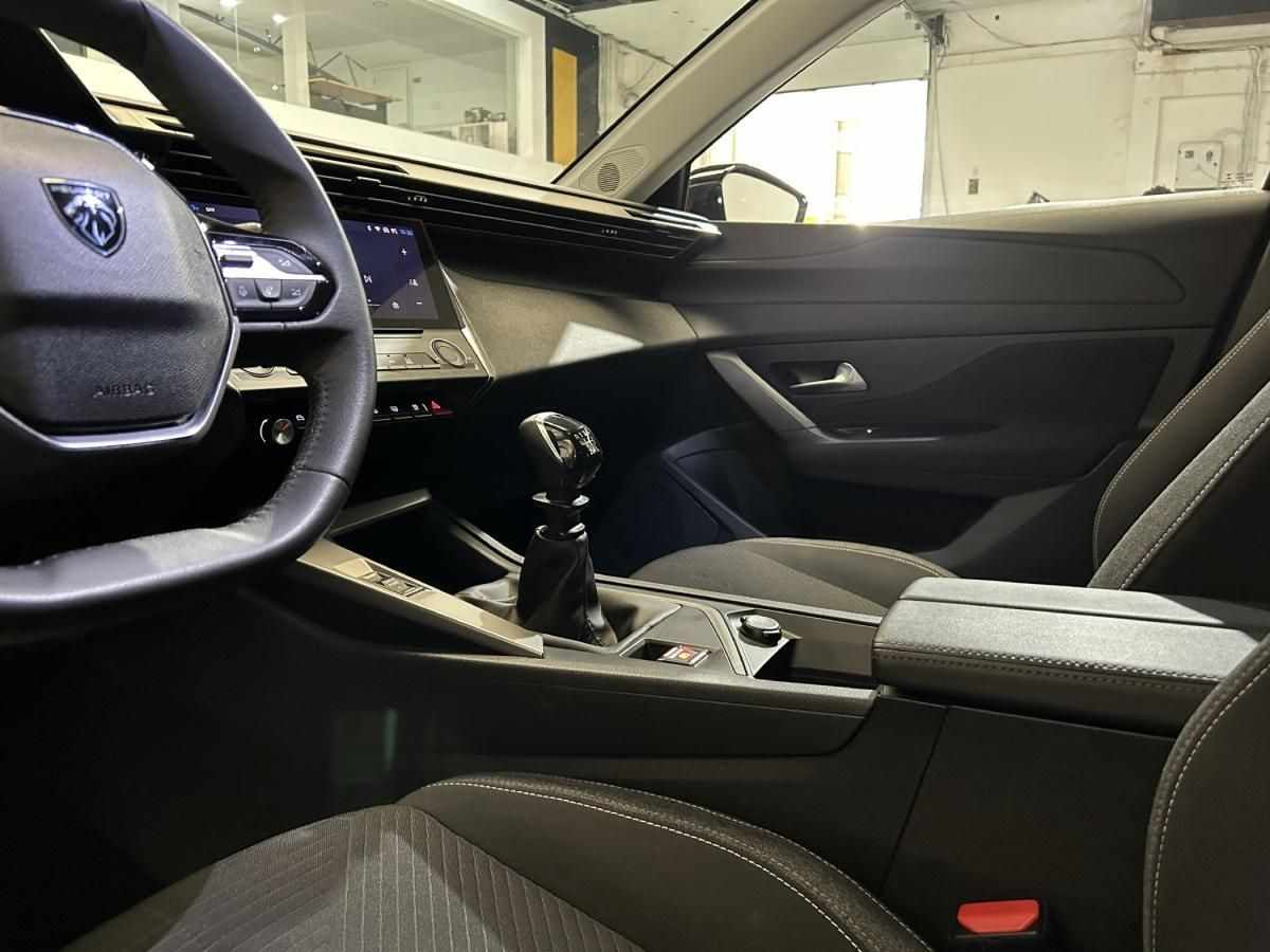 peugeot-308-sw-2023-gasolina-1199cc