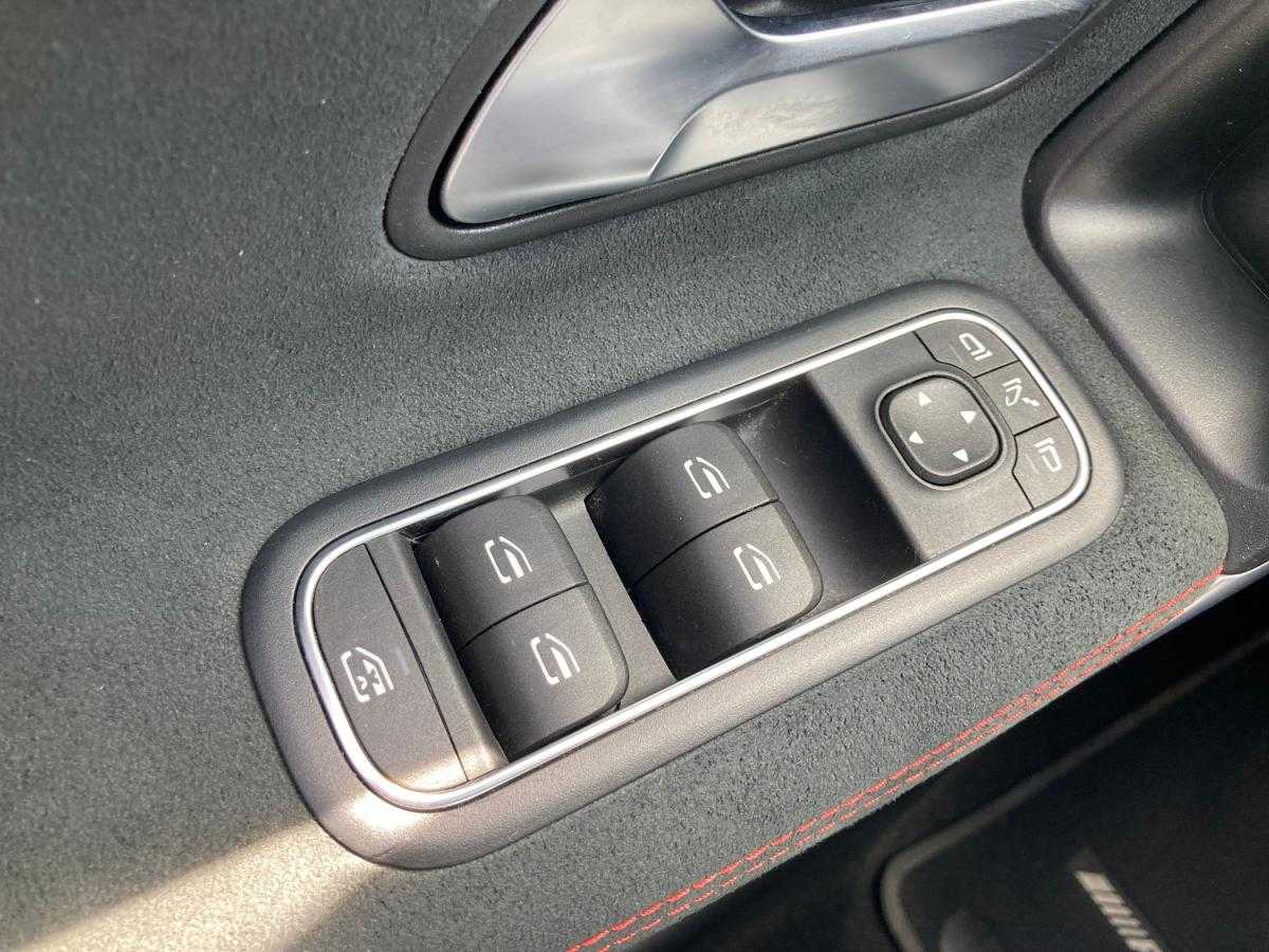 mercedes-benz-cla-2023-diesel-1950cc