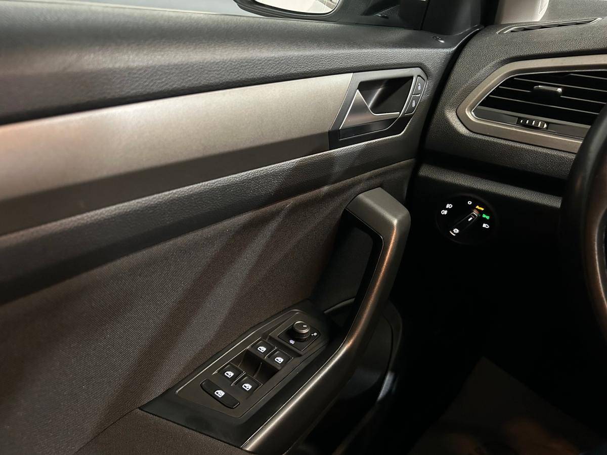 volkswagen-t-roc-2021-gasolina-999cc