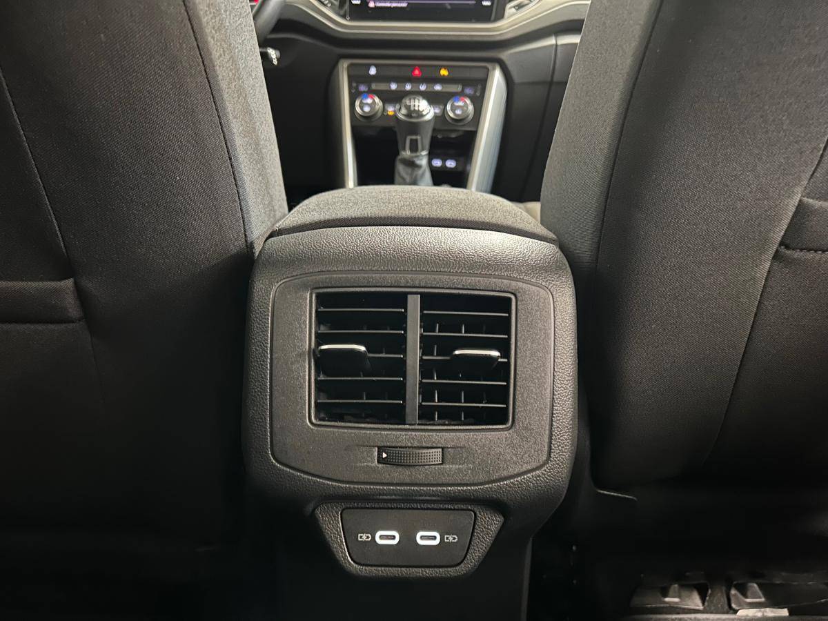 volkswagen-t-roc-2021-gasolina-999cc