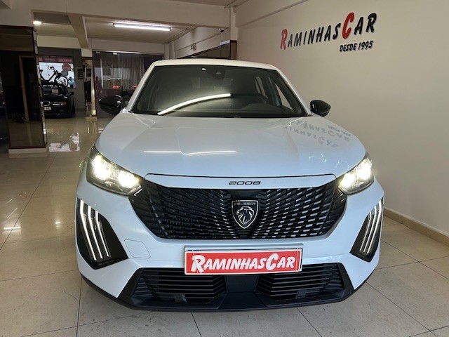 peugeot-2008-2023-gasolina-1199cc