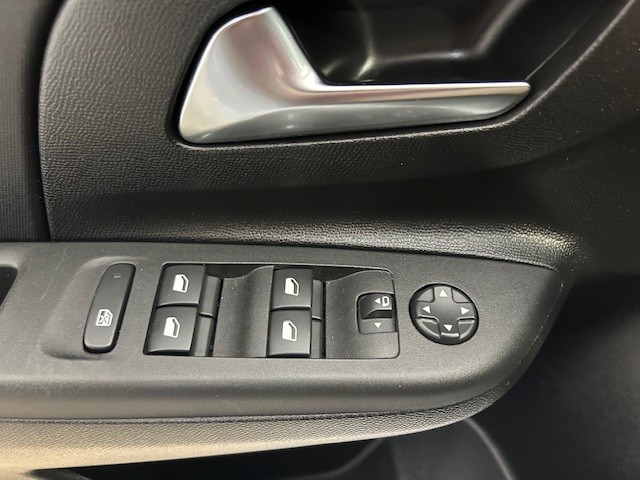 opel-corsa-2025-gasolina-1199cc