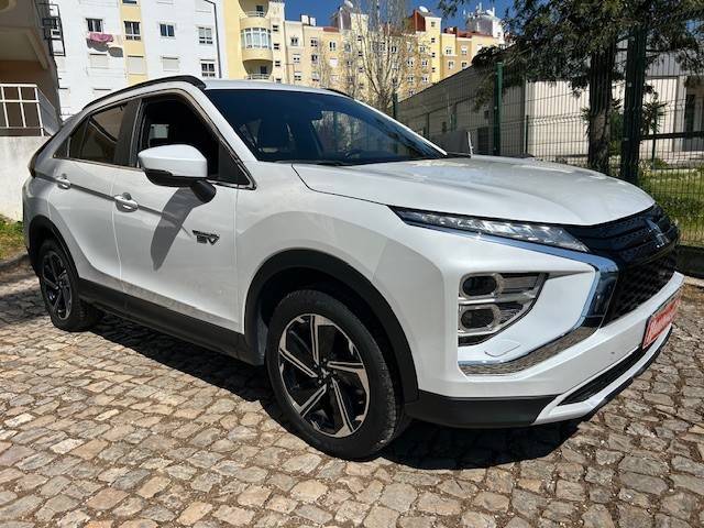 mitsubishi-eclipse-cross-2022-hibrido-a-gasolina-2360cc