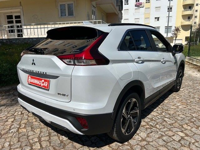 mitsubishi-eclipse-cross-2022-hibrido-a-gasolina-2360cc