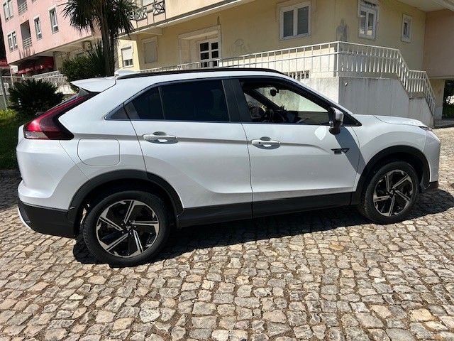 mitsubishi-eclipse-cross-2022-hibrido-a-gasolina-2360cc