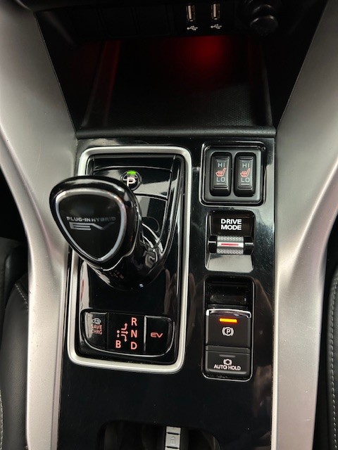 mitsubishi-eclipse-cross-2022-hibrido-a-gasolina-2360cc