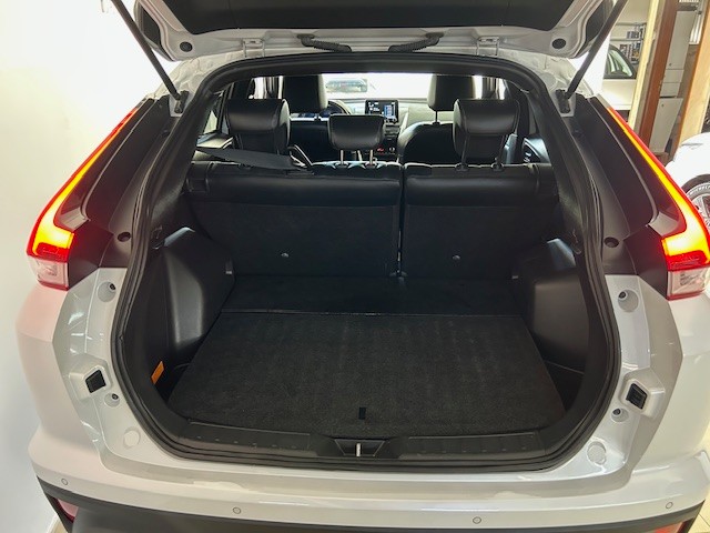 mitsubishi-eclipse-cross-2022-hibrido-a-gasolina-2360cc