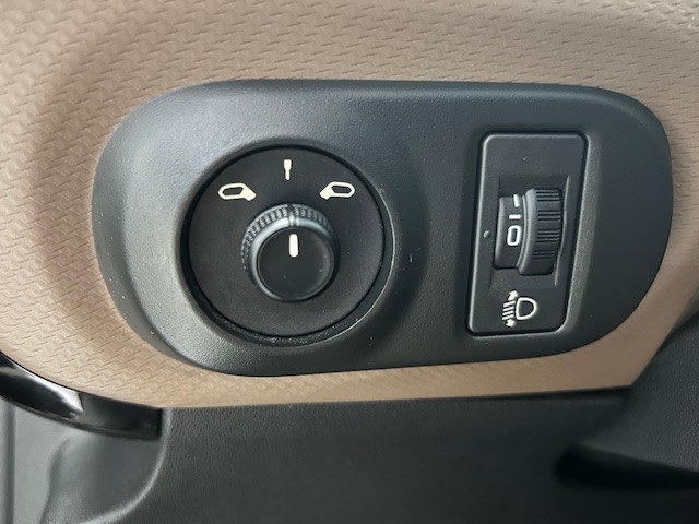 citroen-c4-cactus-2015-diesel-1560cc