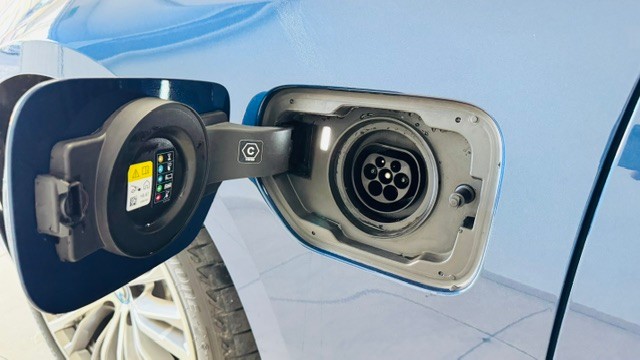 bmw-serie-3-2022-hibrido-a-gasolina-1998cc