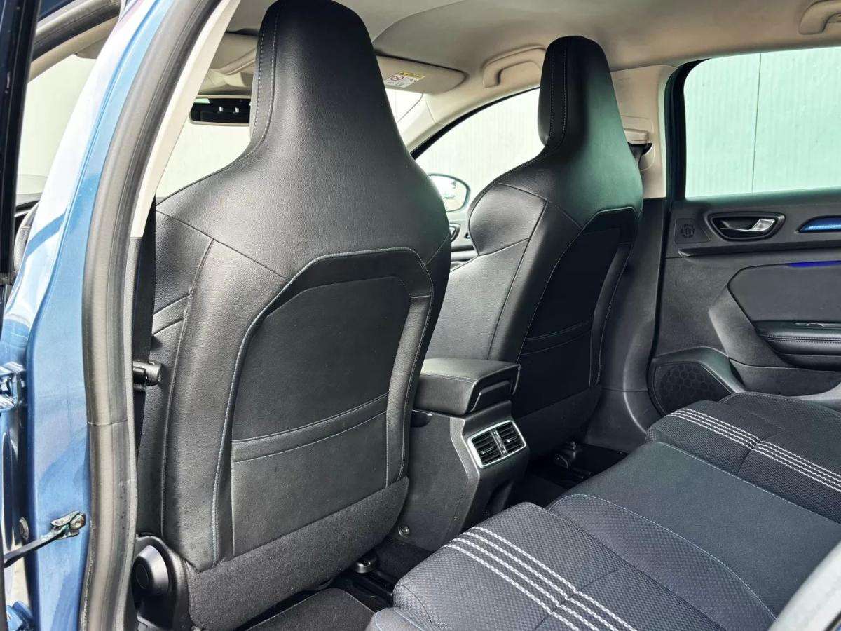 renault-megane-sport-tourer-2017-diesel-1461cc