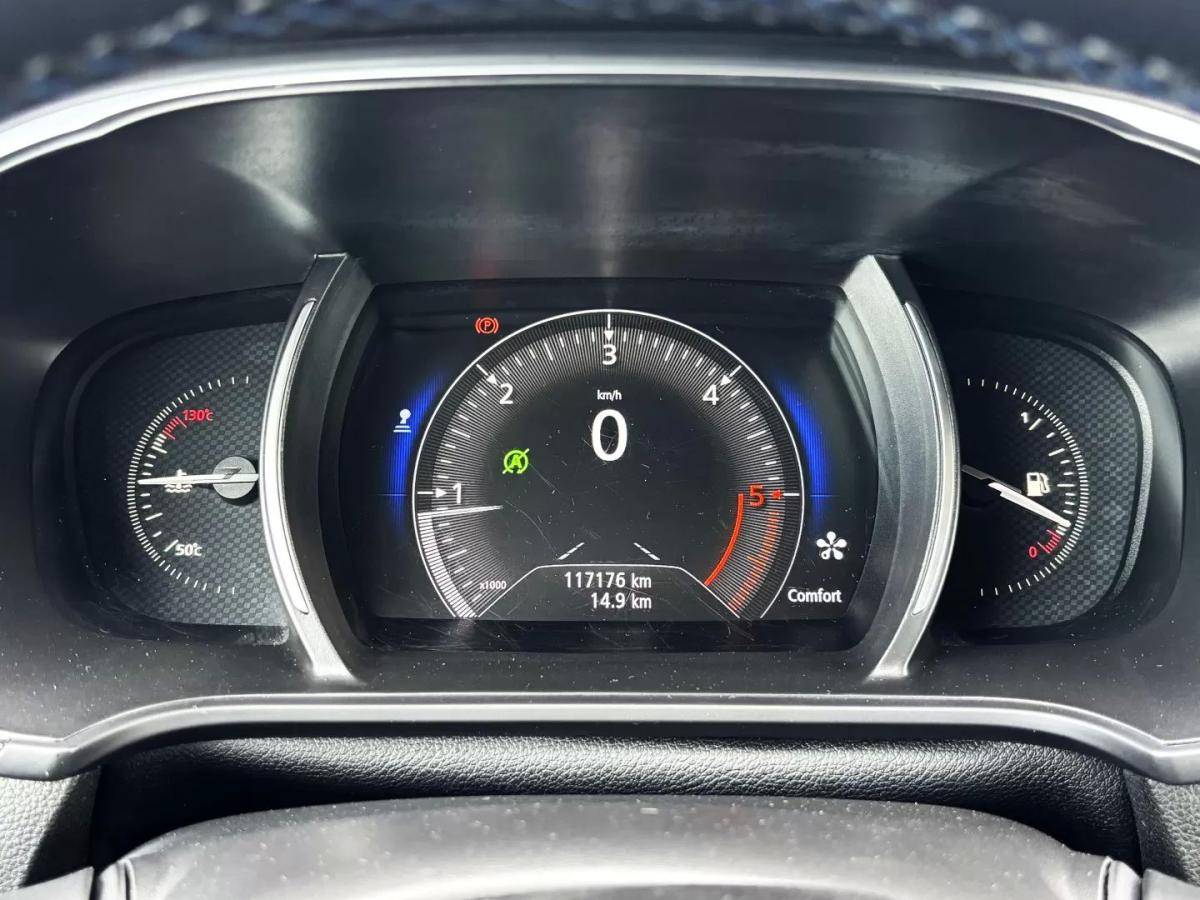 renault-megane-sport-tourer-2017-diesel-1461cc