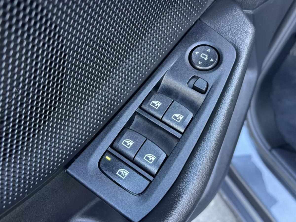 bmw-serie-1-2021-gasolina-1499cc