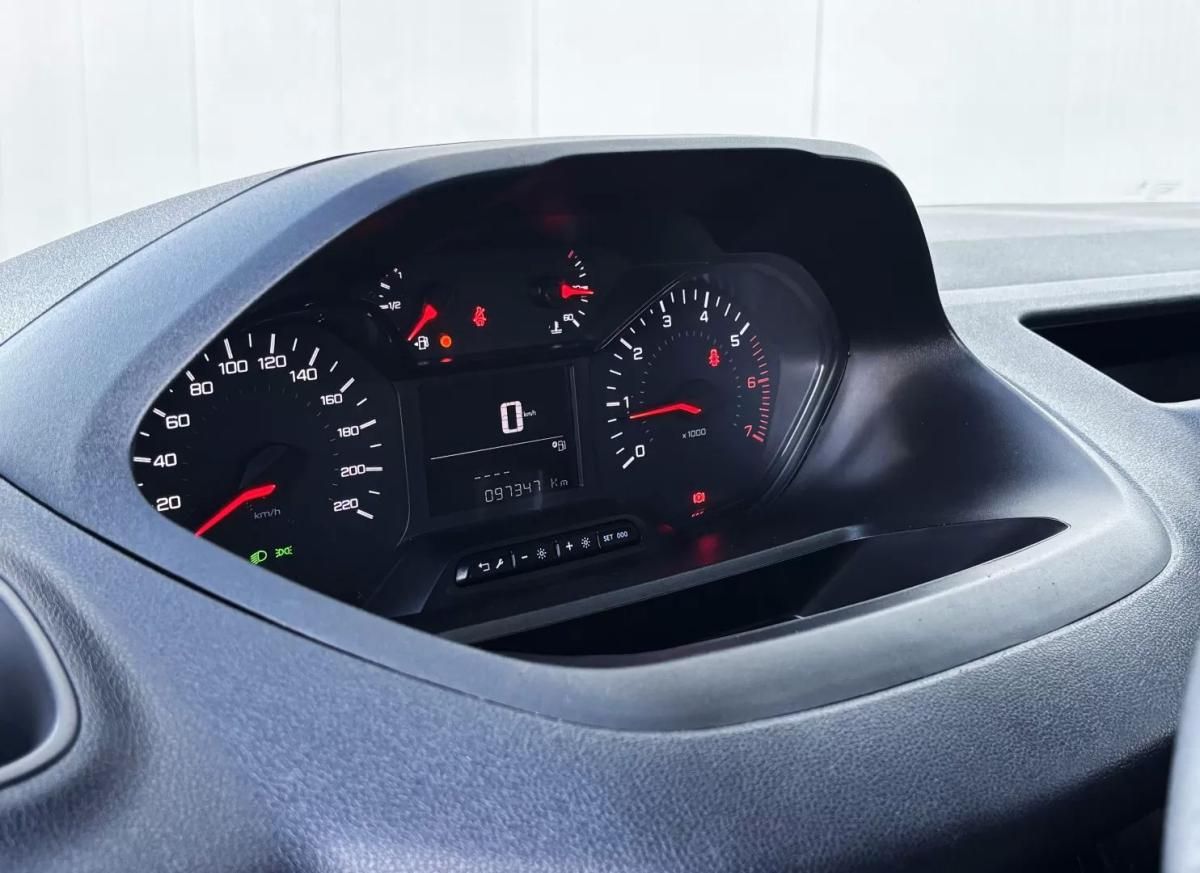 peugeot-partner-2019-diesel-1560cc