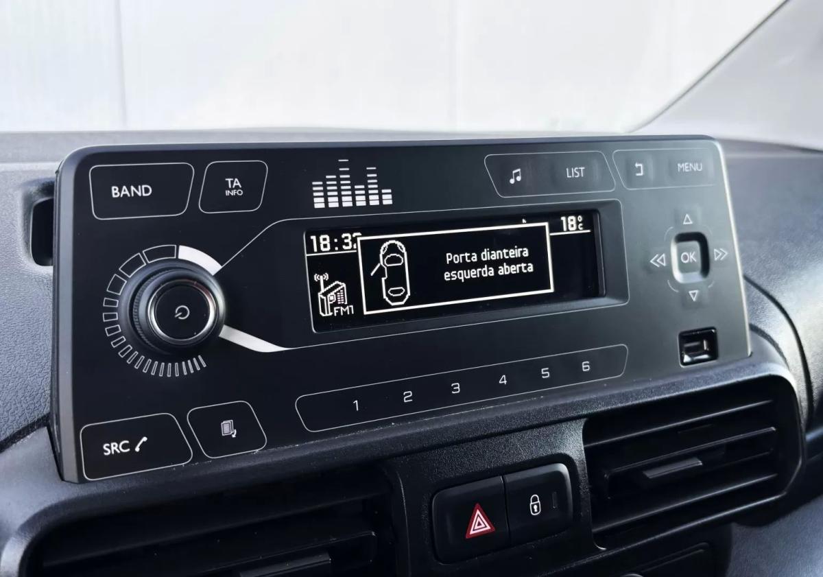 peugeot-partner-2019-diesel-1560cc
