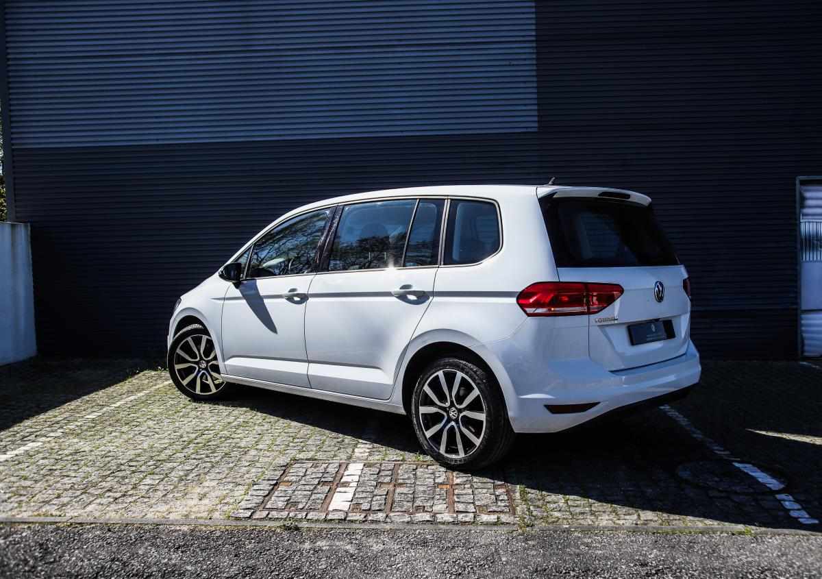 volkswagen-touran-1-6-tdi-bluemotion-2018-diesel-1598cc