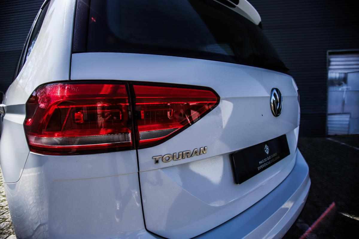 volkswagen-touran-1-6-tdi-bluemotion-2018-diesel-1598cc