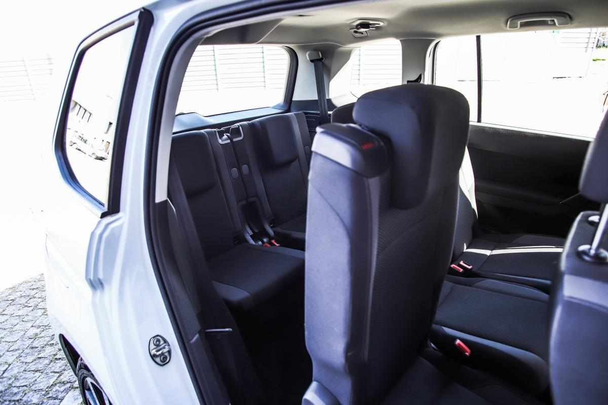 volkswagen-touran-1-6-tdi-bluemotion-2018-diesel-1598cc