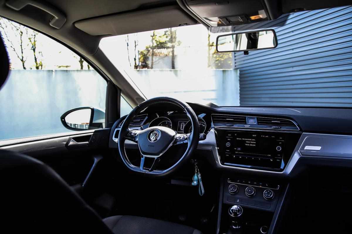 volkswagen-touran-1-6-tdi-bluemotion-2018-diesel-1598cc