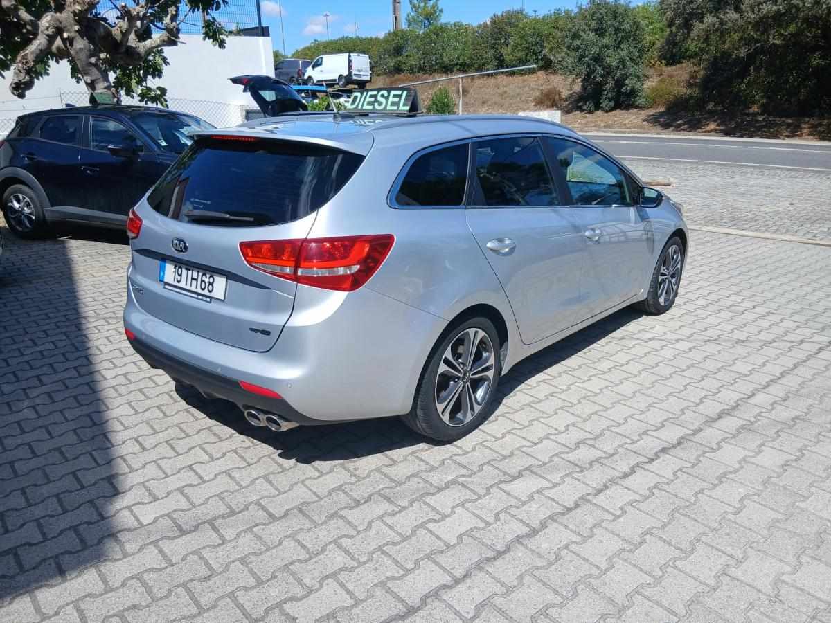 kia-ceed-1-6-crdi-2017-diesel-1582cc