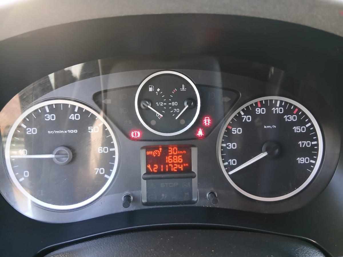 peugeot-partner-1-6-hdi-2011-diesel-1560cc