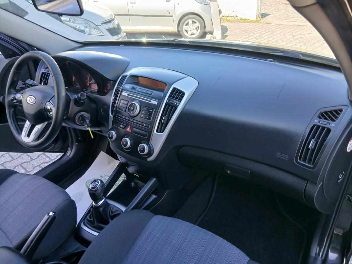 kia-ceed-1-6-crdi-2011-diesel-1582cc
