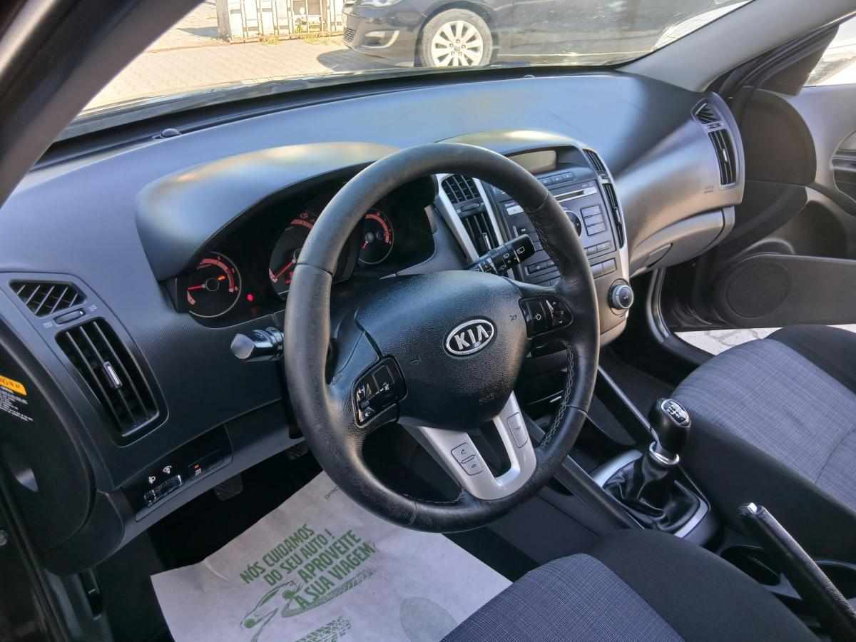 kia-ceed-1-6-crdi-2011-diesel-1582cc