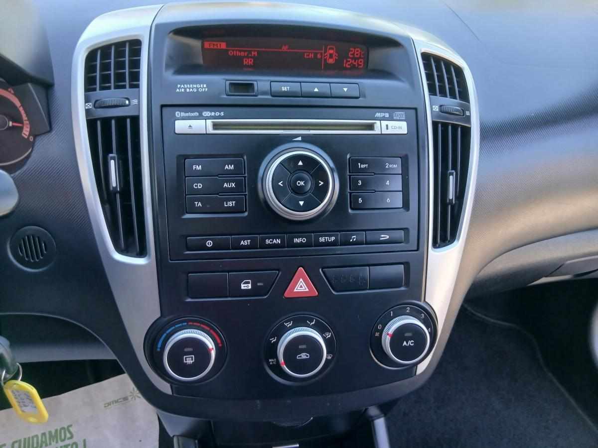 kia-ceed-1-6-crdi-2011-diesel-1582cc