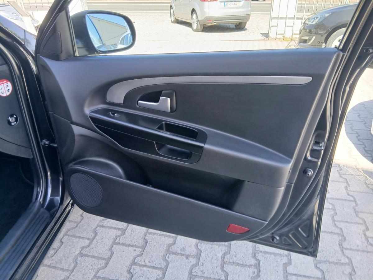 kia-ceed-1-6-crdi-2011-diesel-1582cc