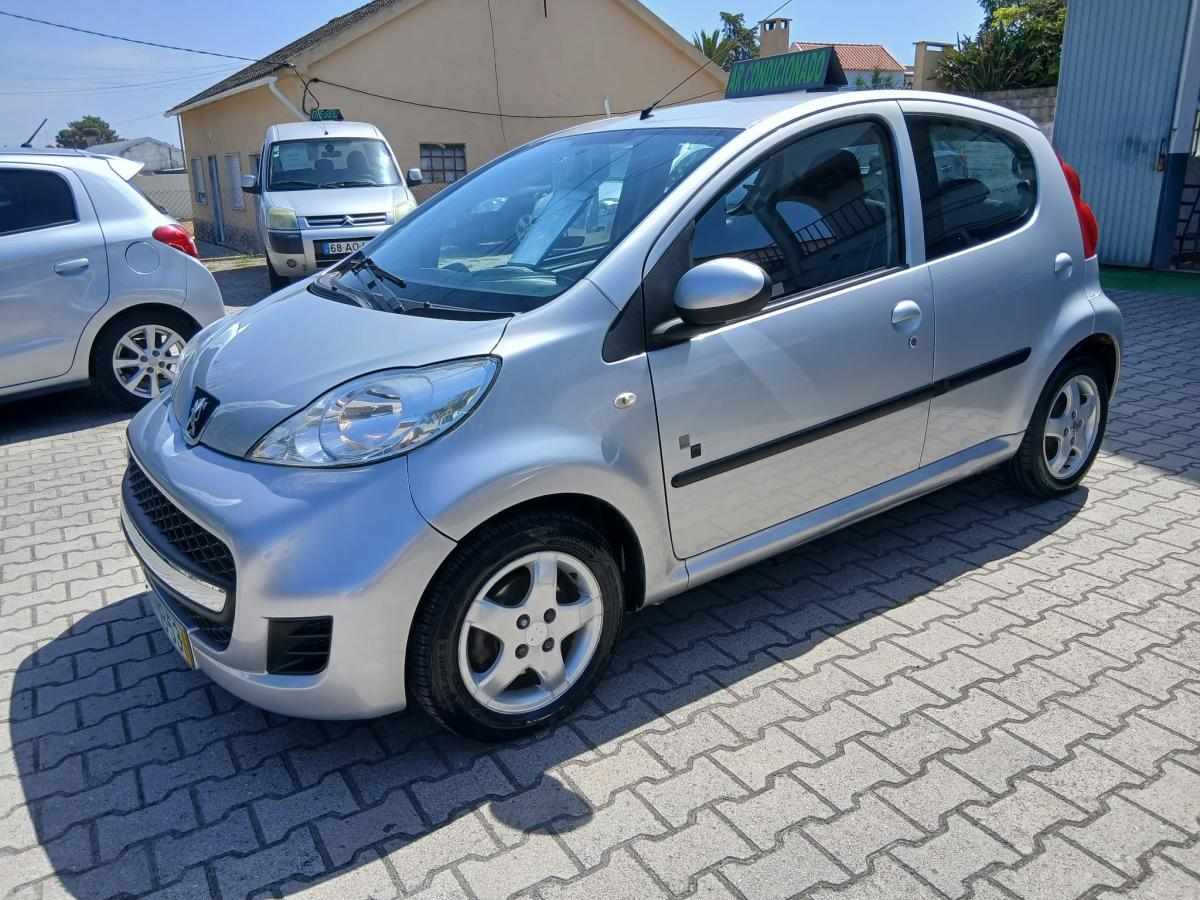 peugeot-107-1-0-2011-gasolina-998cc