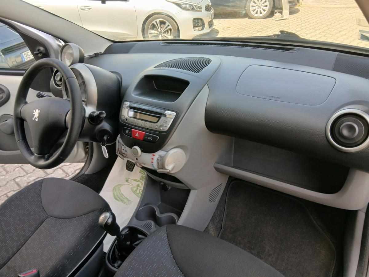 peugeot-107-1-0-2011-gasolina-998cc