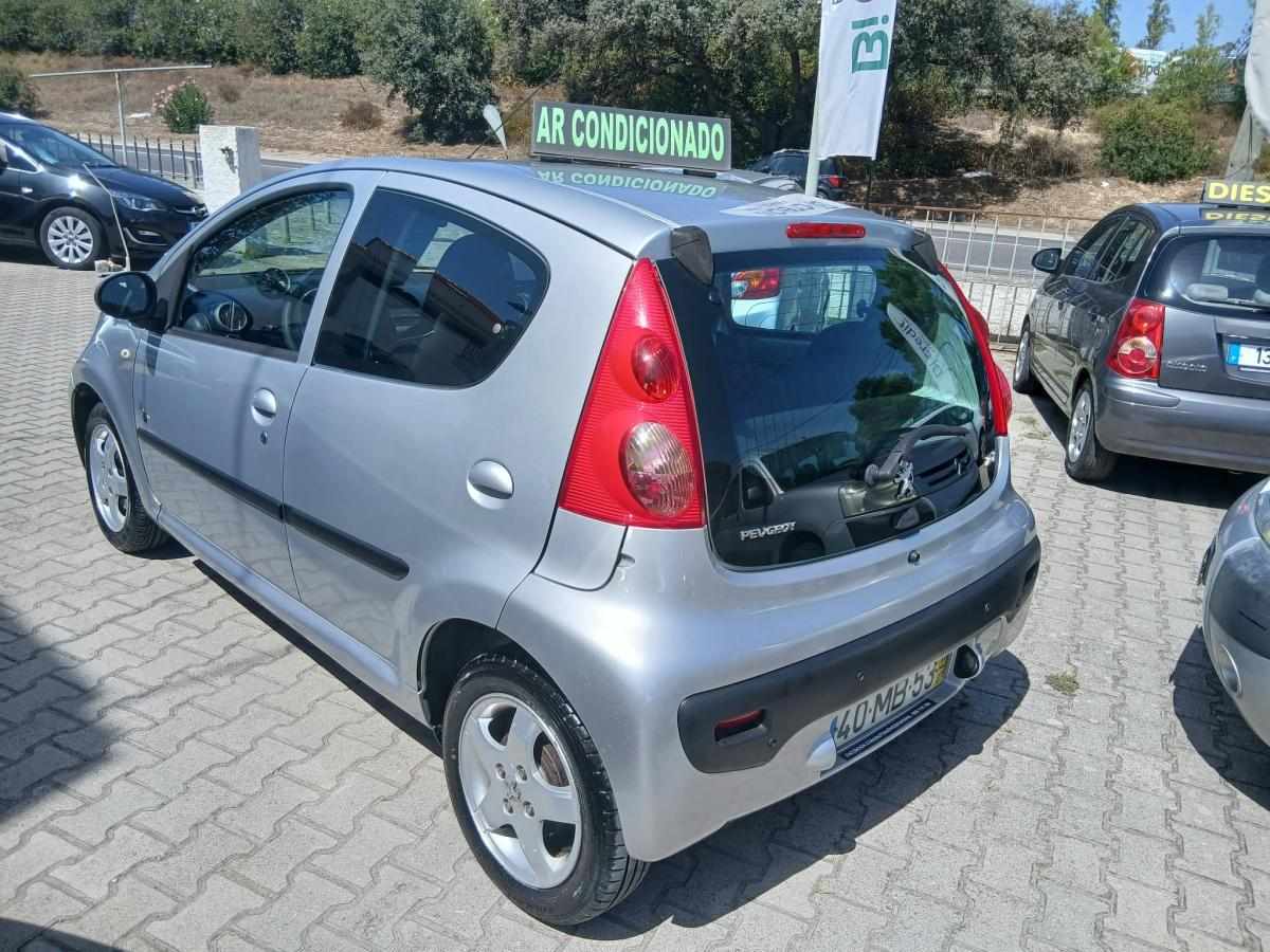 peugeot-107-1-0-2011-gasolina-998cc