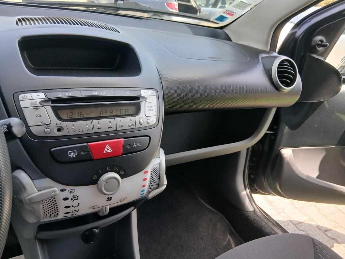 peugeot-107-1-0-2009-gasolina-998cc