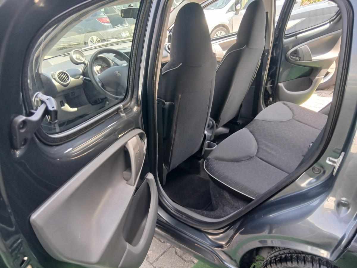 peugeot-107-1-0-2009-gasolina-998cc
