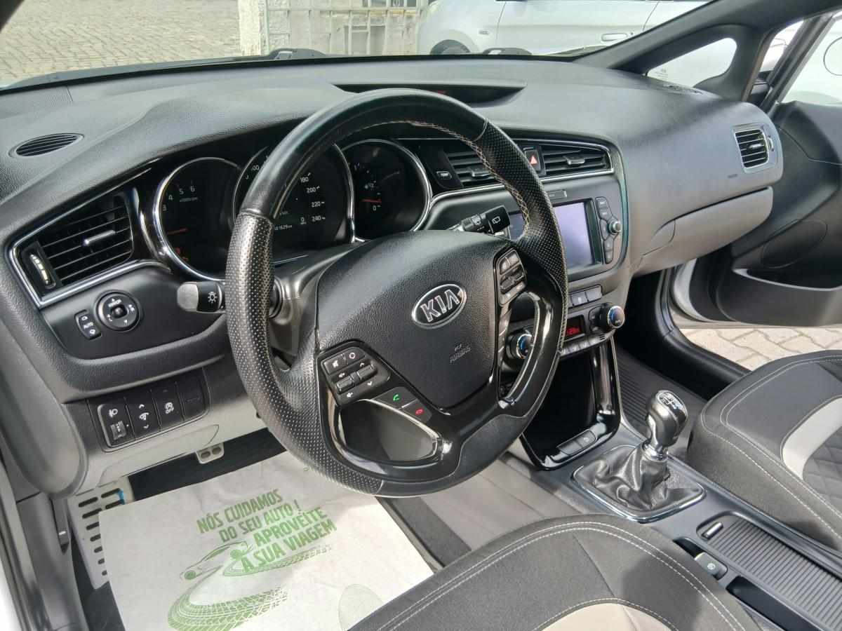 kia-ceed-1-6-crdi-2017-diesel-1582cc