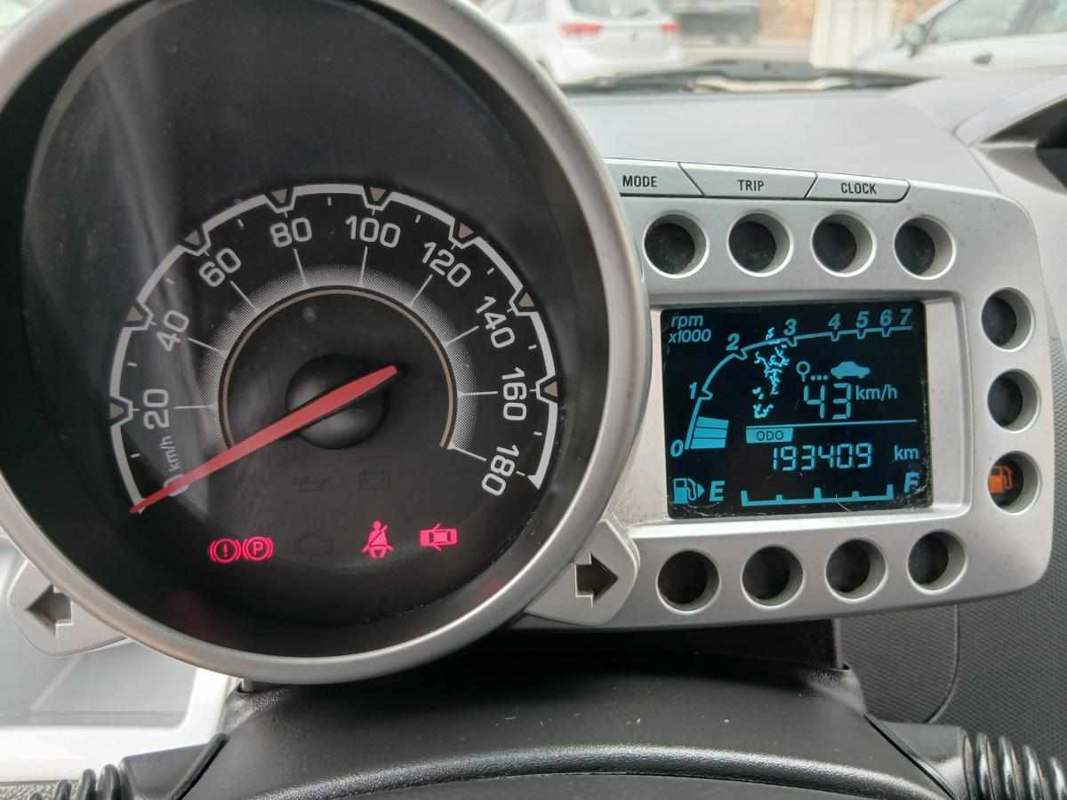 chevrolet-spark-1-2-gpl-2012-gasolina-1206cc