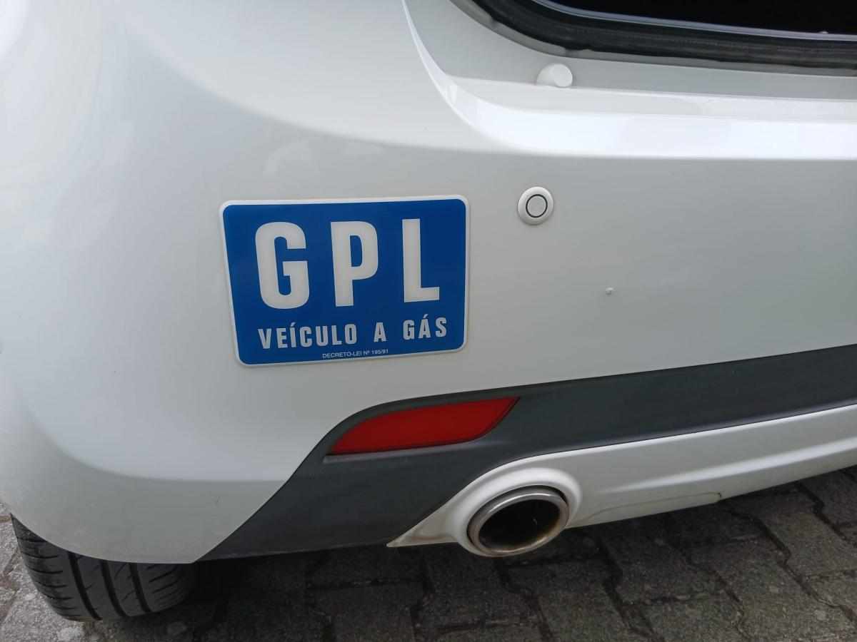 chevrolet-spark-1-2-gpl-2012-gasolina-1206cc