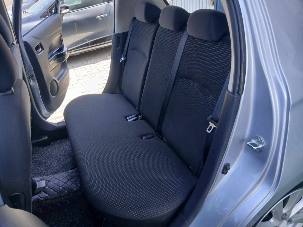 mitsubishi-space-star-1-2-2015-gasolina-1193cc