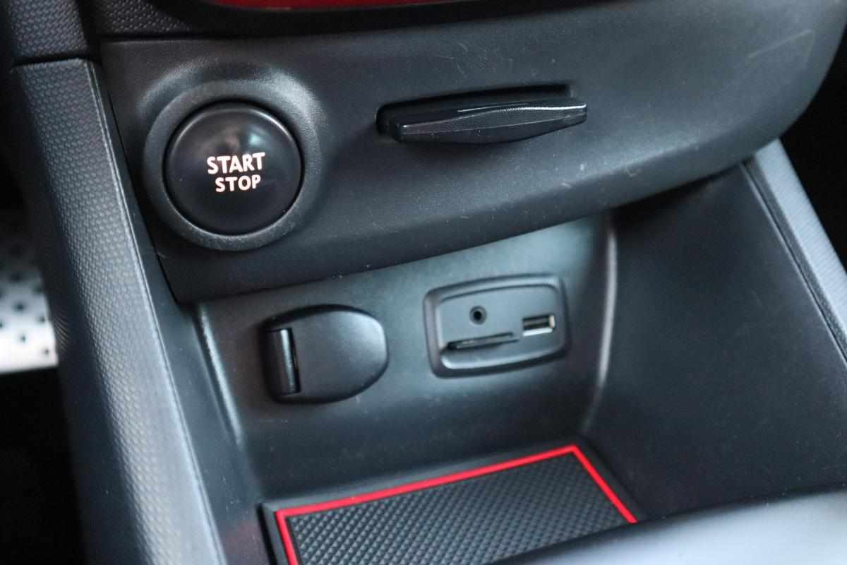 renault-clio-rs-1-6-tce-2014-gasolina-1618cc