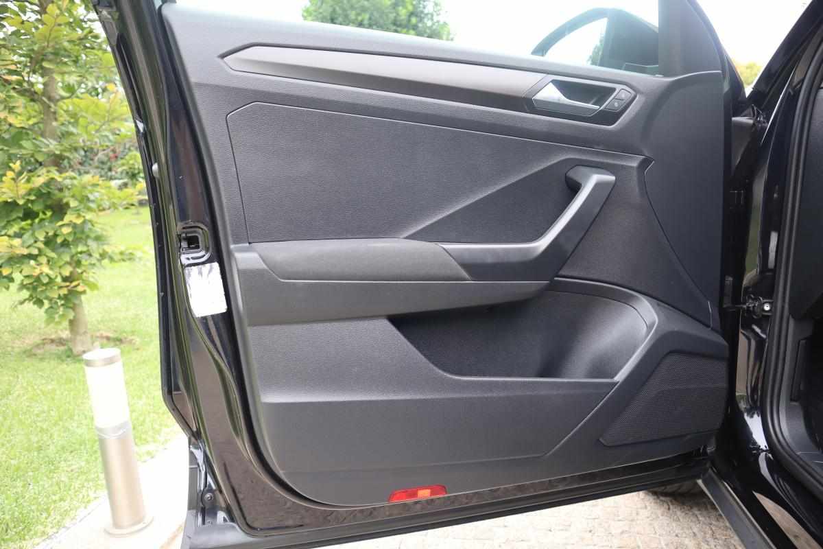 volkswagen-t-roc-1-0-tsi-2017-gasolina-999cc