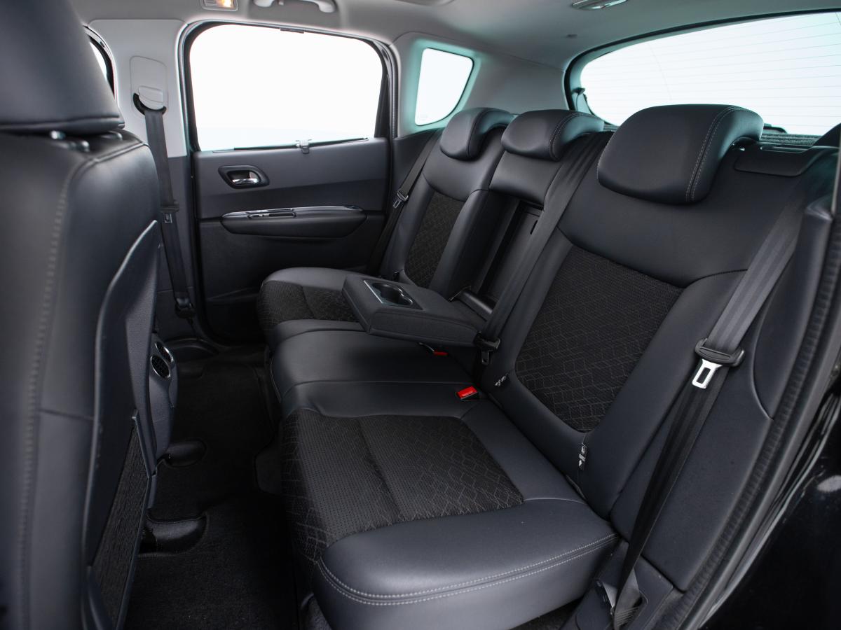 peugeot-3008-2015-diesel-1560cc
