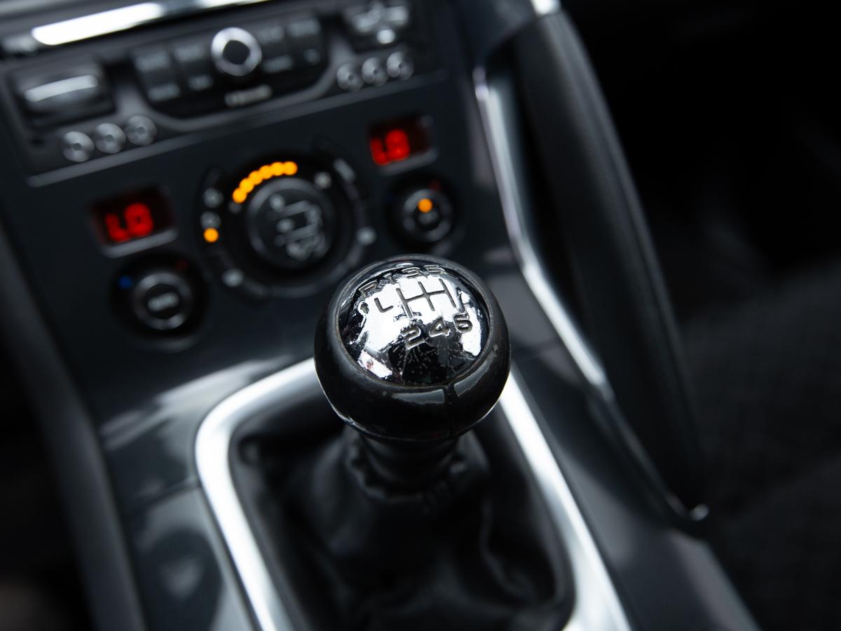 peugeot-3008-2015-diesel-1560cc