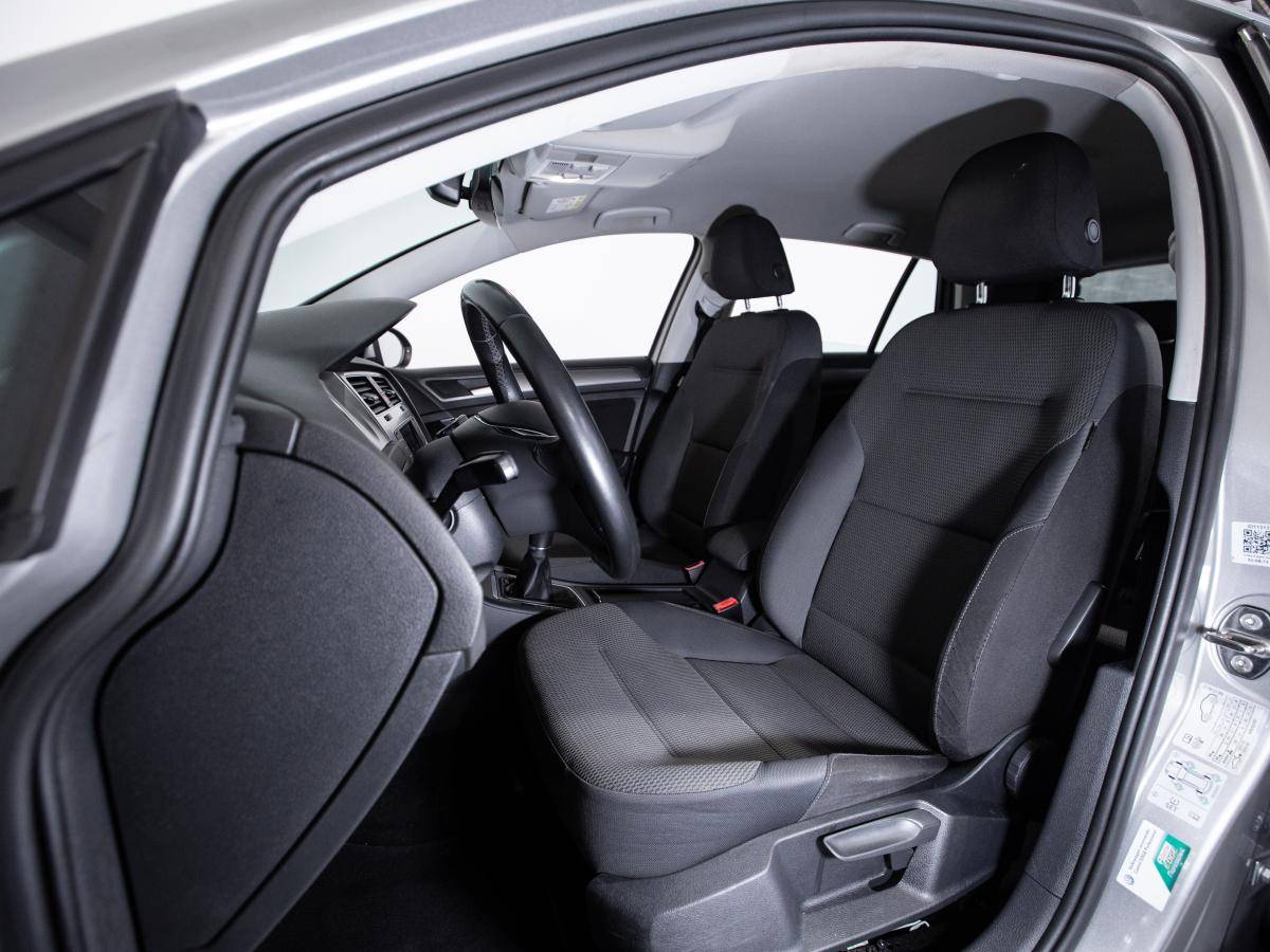 volkswagen-golf-2016-diesel-1598cc