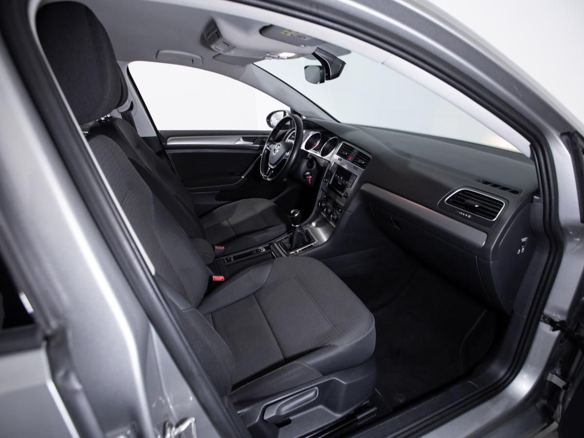 volkswagen-golf-2016-diesel-1598cc