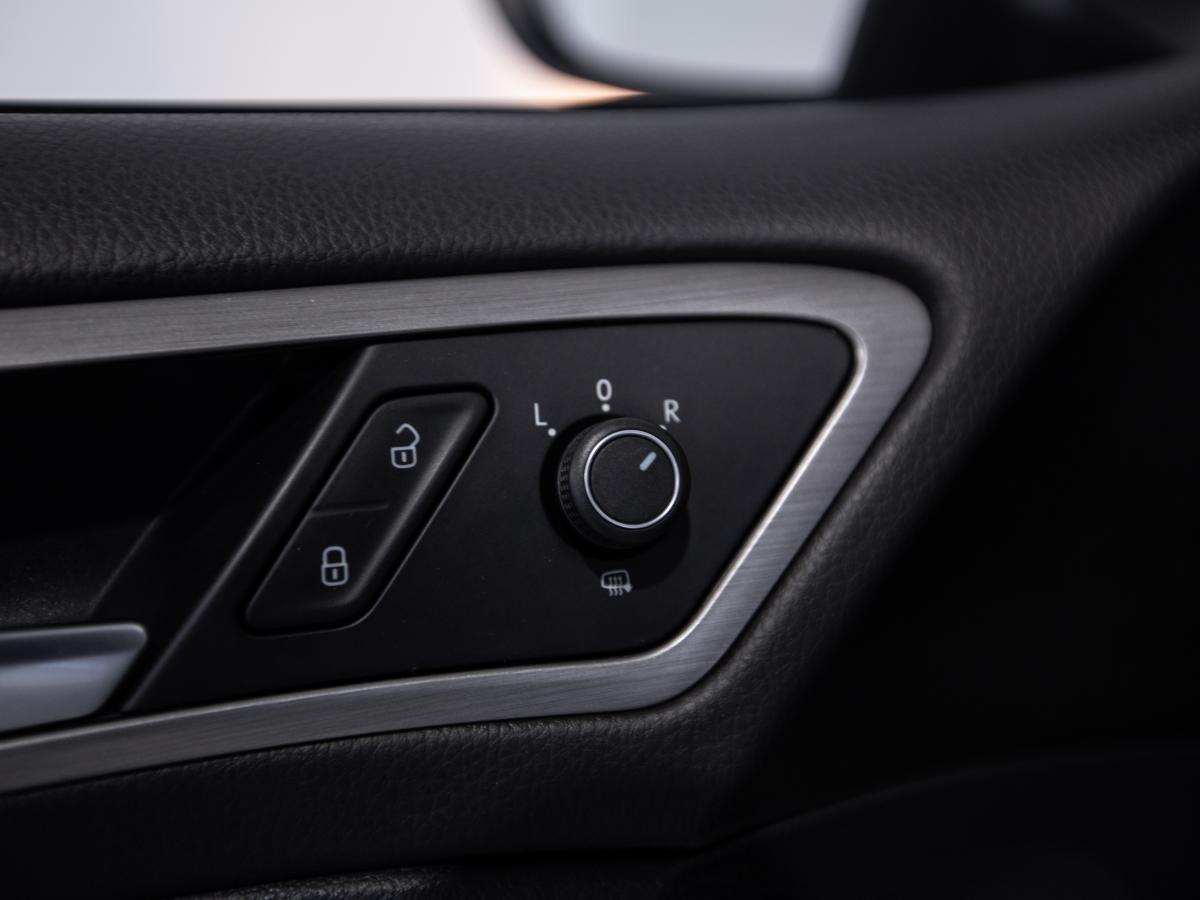 volkswagen-golf-2016-diesel-1598cc