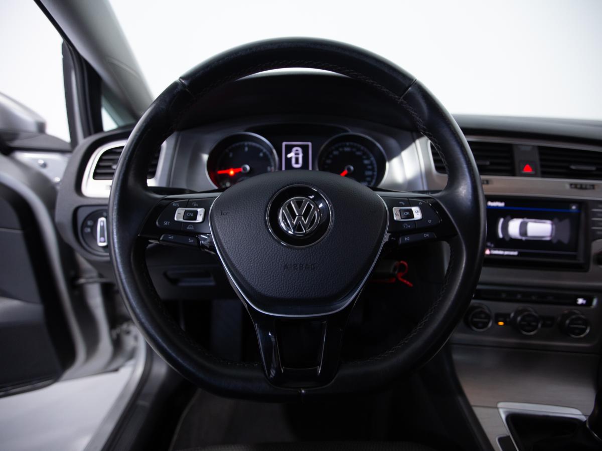 volkswagen-golf-2016-diesel-1598cc