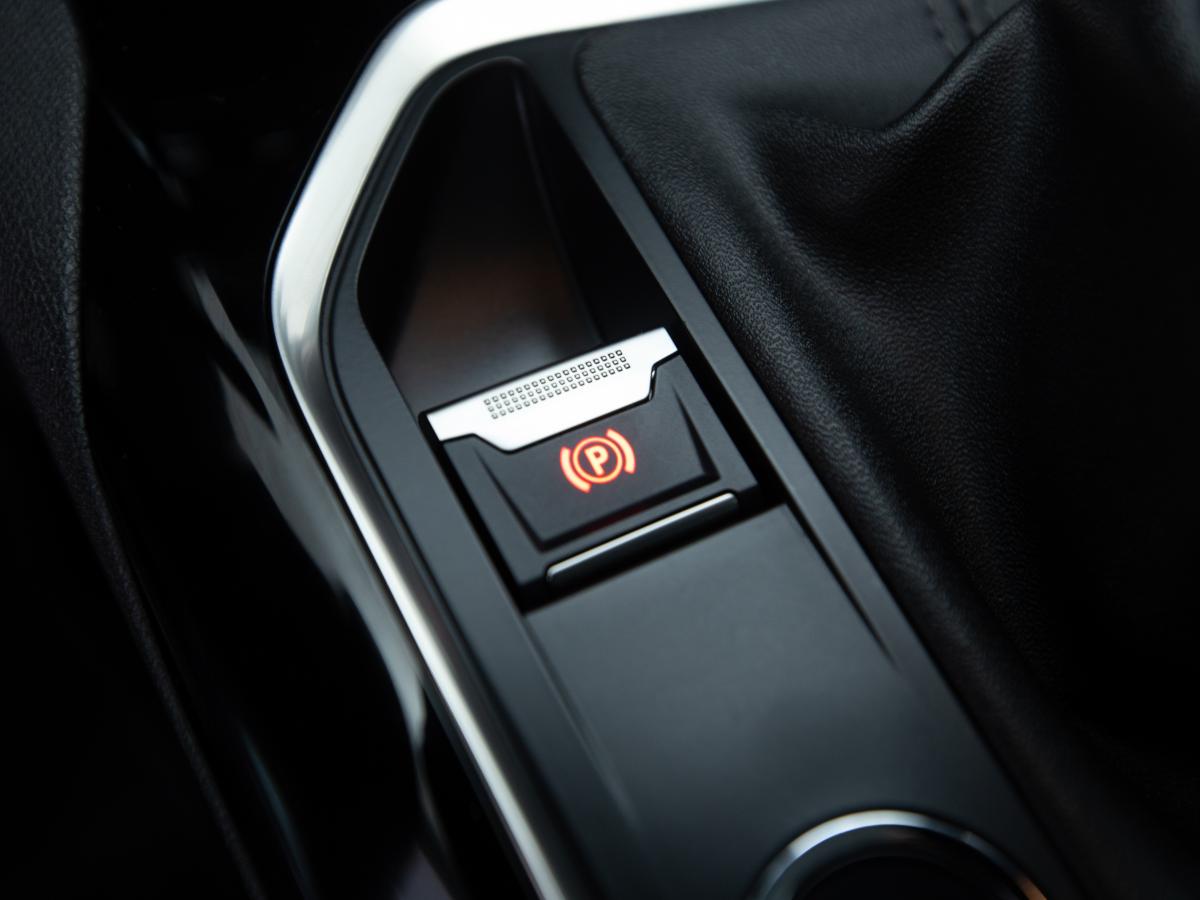 peugeot-3008-2022-diesel-1499cc